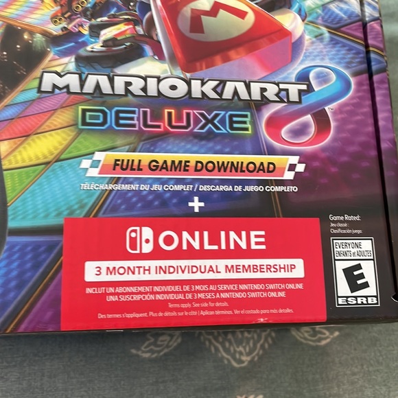 Nintendo Switch V2 Mario Kart 8 Deluxe Bundle - Picture 9 of 11